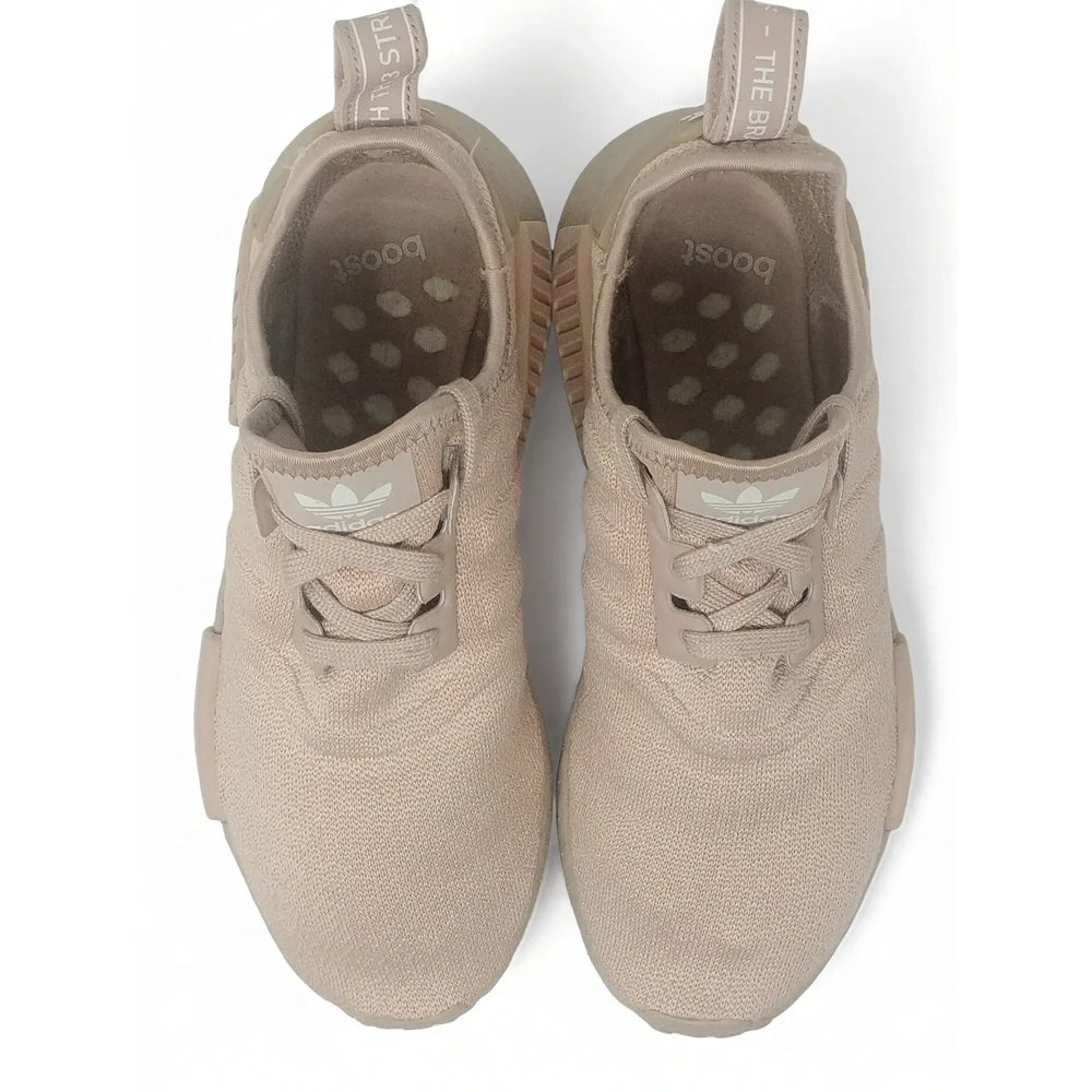 Adidas NMD R1 Sneakers Size 7.5 Knit Boost Minimalist Streetwear Athleisure